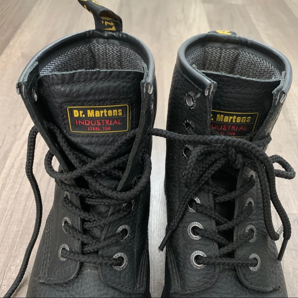 Dr. Martens Icon 7B10 Steel Toe Black Boots - Picture 5 of 10